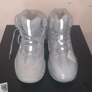 Yeezy Desert Salt Boots (BRAND NEW)